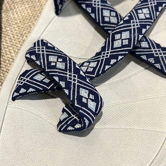 Viakix Women's Walking Comfort Sandals S 10- Excellent Cushioning and Condition! - Picture 4 of 9